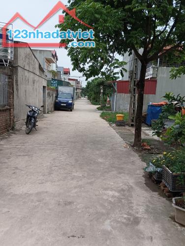 Bán Đất Bìa Làng Hoàng Dương Mai Đình Sóc Sơn 75M2-Full Thổ Cư 2, 8Tỷ - 2