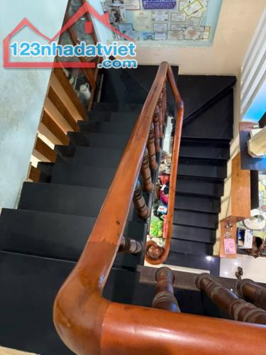 Ngay chợ Gò Xoài, 2 tầng, 4 * 11, nhik 4 tỷ, hẻm ô tô - 4