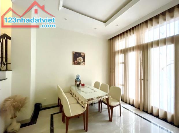 BÁN ĐẤT TẶNG NHÀ 3 TẦNG Ở NGAY - NỘI THẤT ĐẦY ĐỦ  CHỈ NHỈNH 50TR/M  TẠI ĐA TỐN ( GIA LÂM - 2