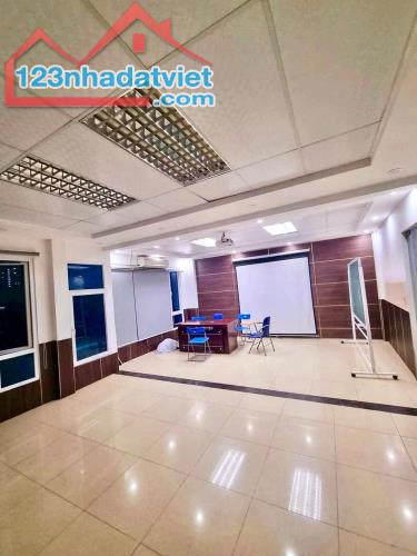 NHÀ MẶT PHỐ NGUYỄN PHÚC LAI ĐỐNG ĐA, VỊ TRÍ ĐẸP 9 TẦNG KINH DOANH. DT 112M2 GIÁ 57.5 TỶ