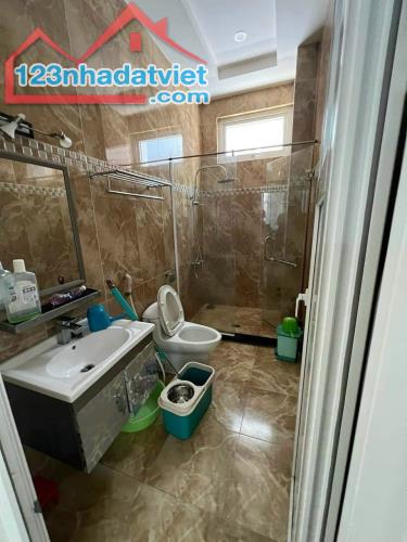 Bán gấp VILLA view sông MT Trần Quỳnh, Tp Phan Thiết, Bình Thuận DT 242m2 giá 13.5 tỷ - 3