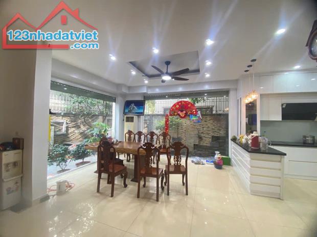 [GẤP] Bán nhanh BT bán đảo Linh Đàm view hồ lộng gió 200 m2 sổ đỏ giá rẻ 46 tỷ - 2