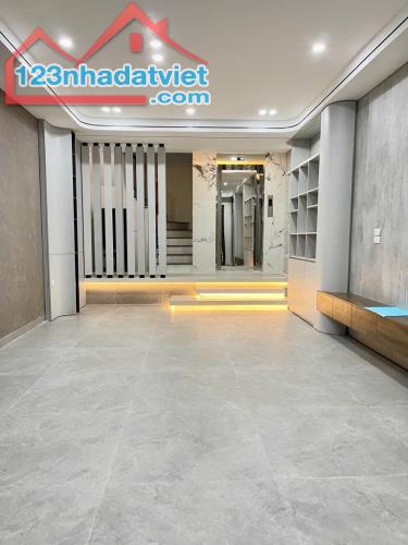 💥💥💥Bán Nhà Thạch Bàn 55m2-hơn 10 tỷ-6 Tầng-Mt 4.5m-Ô TÔ GẦN-FULL NỘI THẤT-THANG MÁY- PH