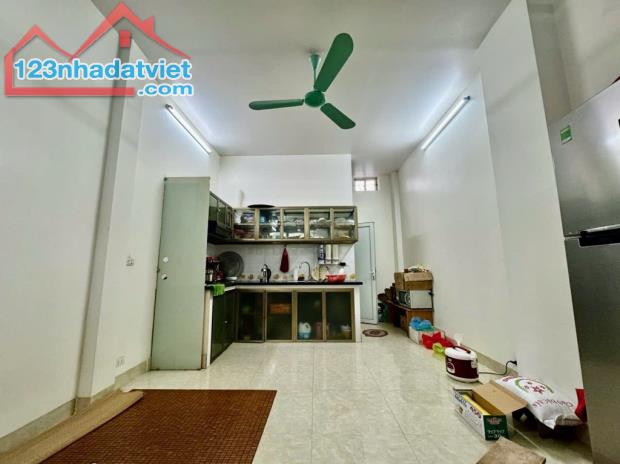 Thụy Phương,40m Mặt Tiền 4m Chỉ 6.xx Tỷ Phân Lô, Ô Tô Đỗ Cửa,Dân Xây Ở Luôn Liên hệ : 0967 - 1