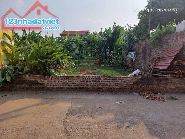 Chủ nhờ e, bán 76.5m2, mt6m, ô tô tránh ô tô, ngõ thông, 2.1 tỷ. Thanh Trí, Sóc Sơn.