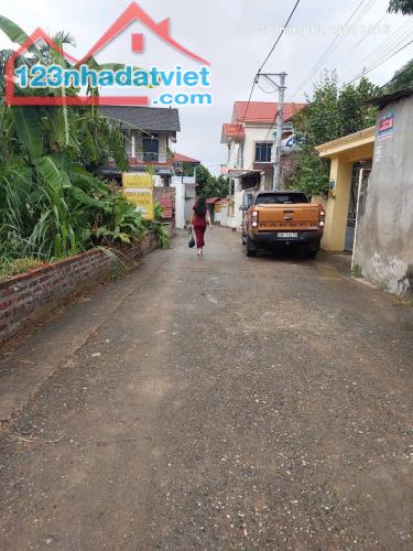 Chủ nhờ e, bán 76.5m2, mt6m, ô tô tránh ô tô, ngõ thông, 2.1 tỷ. Thanh Trí, Sóc Sơn. - 1