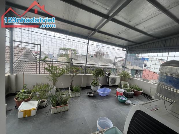 Ngô Gia Tự - Nhà đẹp 51m2 dân xây 4 tầng, ngõ thông ô tô. Ở sướng - 4