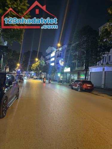 BÁN NHÀ TỔNG CỤC 5 PHÂN LÔ, Ô TÔ, VỈA HÈ, KINH DOANH, 67 M2, MT 5M, GIÁ 23,7 TỶ.