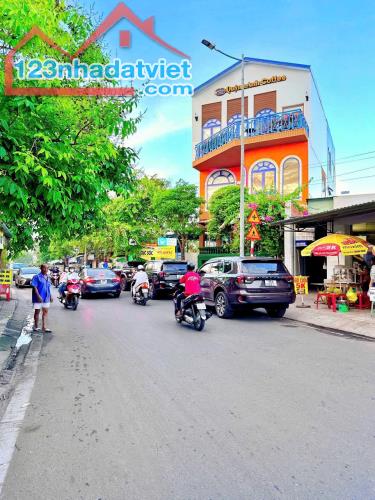 BÁN NHÀ mới đẹp, TẶNG NGUYÊN QUÁN ĐANG KD, vị trí HOT nhất Cần Thơ