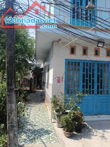 BÁN GẤP DÃY TRỌ BÌNH TIỀN 1,GIÁ 2 TỶ TL, 4 PHÒNG 1KIOT, ĐANG CHO THUÊ FULL PHÒNG