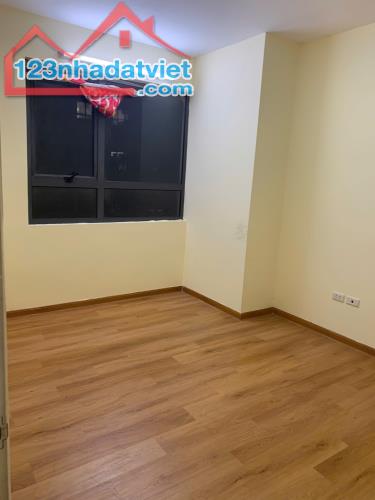 Cho thuê căn 3 ngủ cơ bản ct4 the pride, 103m, giá 10.5 triệu vào luôn - 2