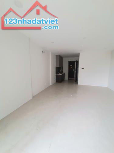 Cho thuê căn ot 37m2, nhà mới có rèm, máy lạnh giá 8,5tr/th Lavida Plus Q7, ở ngay - 2