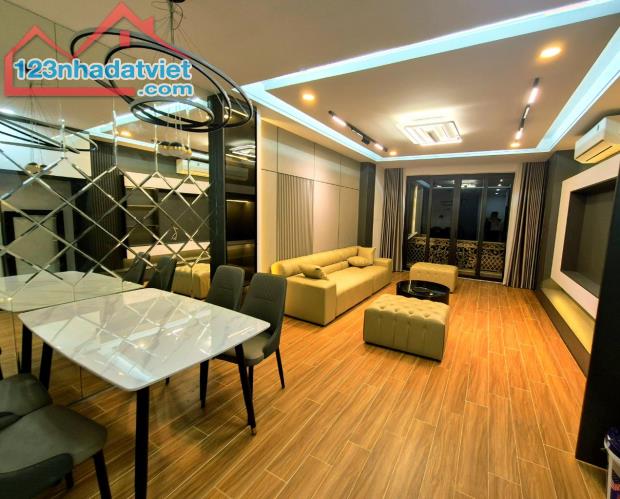 BÁN NHÀ ĐẸP MẶT TIỀN RỘNG, THANG MÁY NGOẠI GẦN CHỢ HÀ ĐÔNG 40M-7.x tỷ