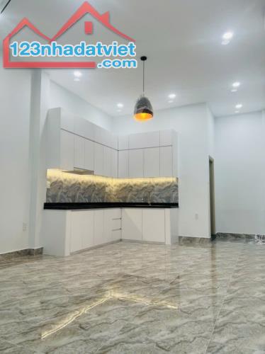HIẾM! NHÀ MỚI HXH ĐỖ CỬA 4X16M – VƯỜN LÀI .T.PHÚ – CHƯA ĐẾN 100TR/M2 – CHỈ 6.3TỶ - 3