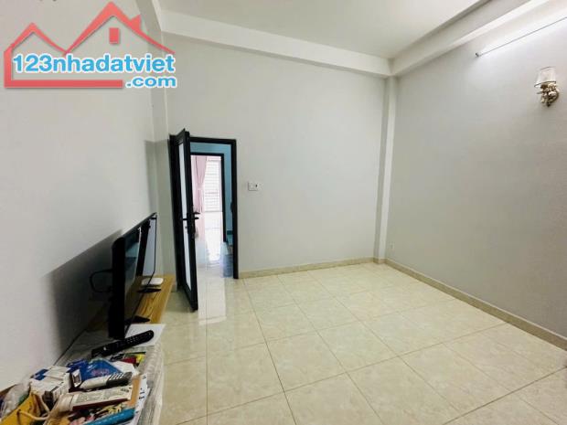 NHÀ B.ÁN NGUYỄN VĂN LƯỢNG GV - GIÁP NGUYỄN OANH & ST LOTTE - SÁT MT - 55M² - 3 TẦNG - 5