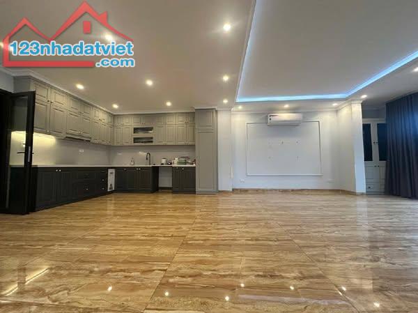 NHÀ ĐẸP Ở NGUYÊN HỒNG, 72m, 8 tầng, mt 16m, 54 tỷ - 2