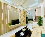 Hiếm! Nhà đẹp Chính Kinh, gần Ngã Tư Sở – 4PN – 6.4 tỷ thương lượng lh 0817606560