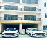 Cần bán gấp căn hộ dịch vụ phố Xuân Diệu Ô tô đỗ cửa, cách phố 30m tại Phường Quảng An, qu