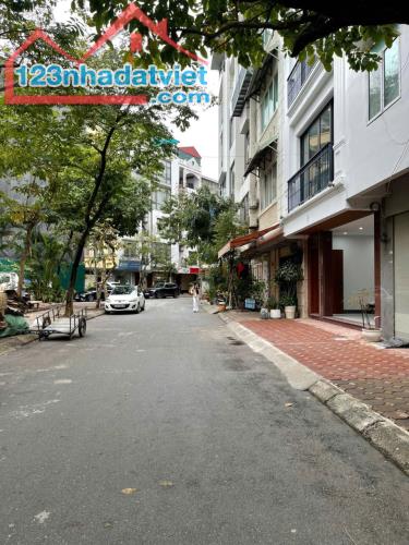 Chính chủ cho thuê nhà mới xây Số nhà 63, ngõ số 3 Phạm Tuấn Tài, Phường Nghĩa Tân, Q. - 2