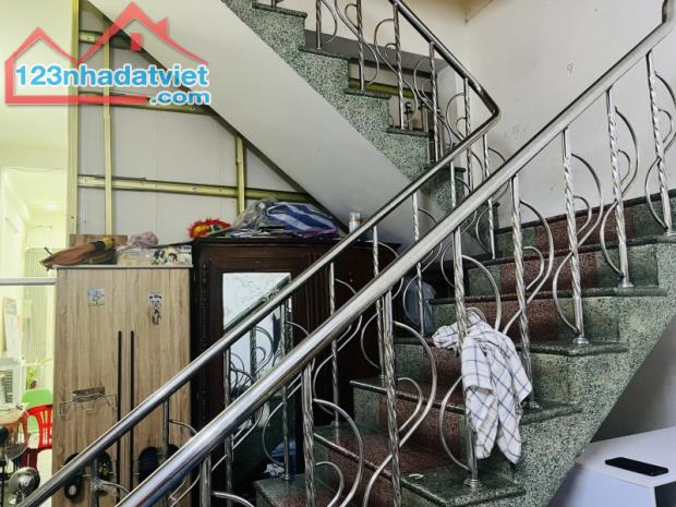 ♥ Mặt Tiền Lê Độ Kinh Doanh Sầm Uất 90m2, 2 tầng, 9.x tỷ