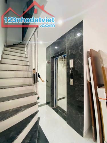 BÁN NHÀ CCMN 6 TẦNG THANG MÁY MỚI LÔ GÓC 8PKK 47M2 x 6T GẦN PHỐ ĐỨC DIỄN GIÁ CHỈ 8.99 TỶ - 1