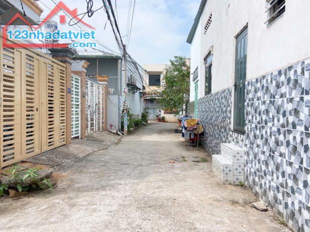 BÁN NHÀ HẺM NGUYỄN DUY TRINH, DT 90M2, NHỈNH 3 TỶ