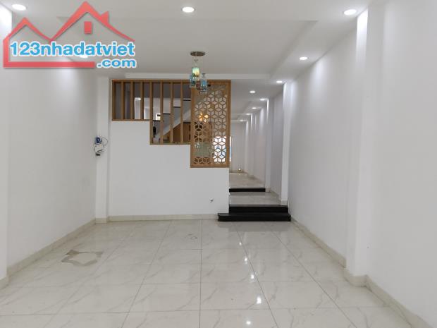 Về quê dưỡng già, cần bán gấp nhà hẻm xe hơi Tân Thắng, 100m, khu sầm uất, 6.x tỷ, bao giá - 1