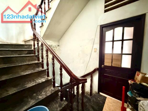 NHÀ B.ÁN MẶT TIỀN CHỢ P.14 GV - KINH DOANH SẦM UẤT - 2 MẶT TIỀN TRƯỚC SAU - DT106M² - 4 TẦ - 3