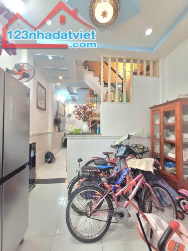 Bán Nhà Đẹp Quận 7,Ngay Marketing Đ.Tân Mỹ ,4 Lầu 6Pn ,Chỉ Nhĩnh 4 Tỷ(TL) - 1