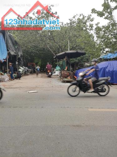 Nhà xưởng sắt hình, tôn lạnh 444m, mặt tiền 14m, 1.75 tỷ Hiệp Hòa, Bắc Giang. - 1