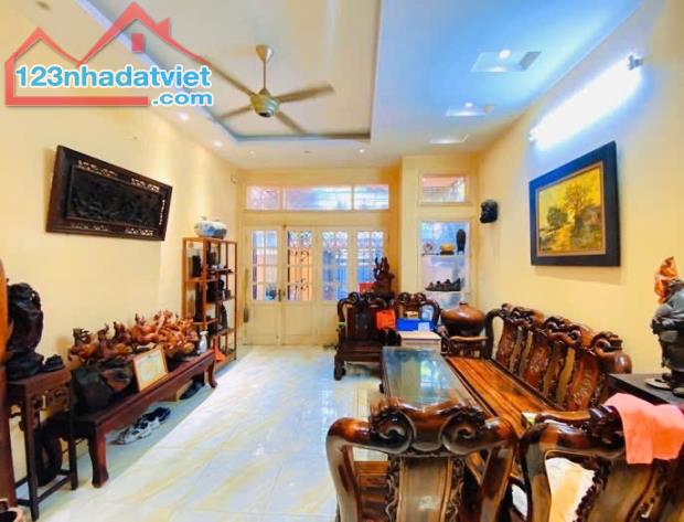 BÁN NHÀ - PHÂN LÔ - KHƯƠNG ĐÌNH - DÂN XÂY - THOÁNG TRƯỚC SAU GIÁ 10.5 TỶ - 2