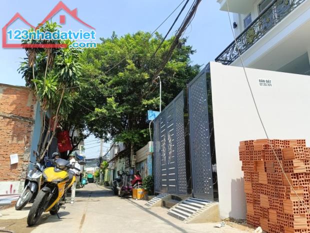 NGAY LÊ TRỌNG TẤN VÀ BỜ KÊNH THAM LƯƠNG - ĐẤT 82M2(4x20.5) -HẺM XE HƠI THÔNG. CHỈ HƠN 4 TỶ - 2
