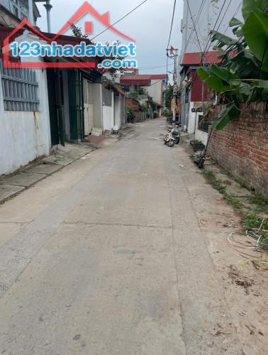 Bán đất Thôn Do Thượng - Tiền Phong - Mê linh. 4,15 tỷ oto moning đỗ cửa. - 2