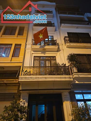 Bán nhà P.Lô 50m² x 7T có thang máy, ô tô tránh, La Khê Hà Đông, gần Metro, chỉ hơn 14 tỷ