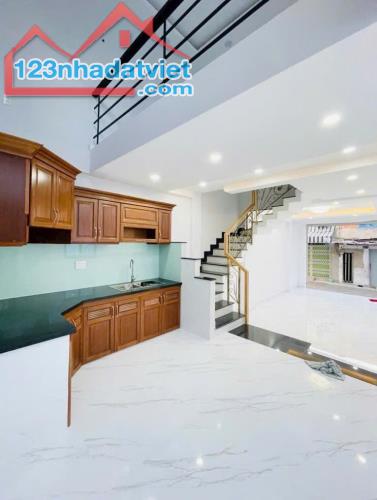 BÁN NHÀ 4 TẦNG – ĐƯỜNG BÔNG SAO, QUẬN 8 – VIEW CÔNG VIÊN – GẦN CẦU TẠ QUANG BỬU – GIÁ TỐT - 3