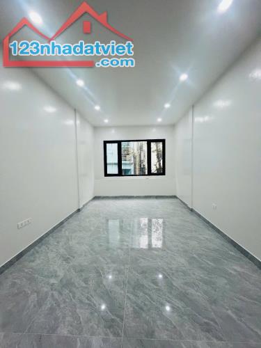 Bán nhà Nguyễn Trãi Thanh Xuân, 63m 6 tầng mặt tiền 3.7m , Thang máy, kinh doanh, ô tô trá - 1