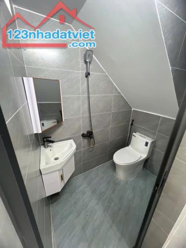 Bán gấp nhà Đẹp MT Chánh Hưng, P.Hưng Phú Q8. DT40m2. Giá chỉ 5,2tỷ. - 5