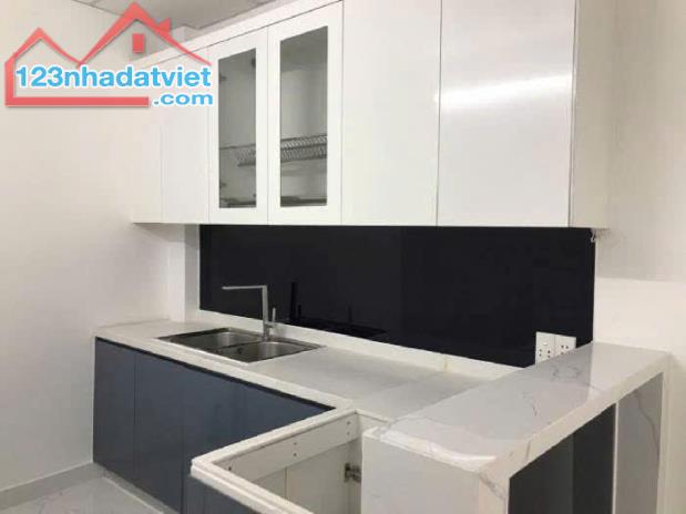 5TỶ05 tỷ KẾ HOÀNG DIỆU 2 - LINH TRUNG - THỦ ĐỨC NHÀ ĐẸP Ở NGAY   SIÊU RẺ 93M2 - 2