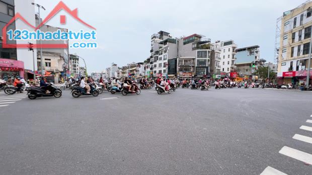 HOA HẬU NGỌC LÂM 40M, 8T, MT4M, THANG MÁY, 10M RA Ô TÔ TRÁNH, 20M RA PHỐ HỒNG TIẾN.
