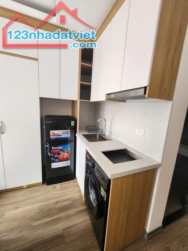 Tòa chdv Ba Đình 10 phòng khép kín, hai thoáng trước sau, cách ô tô 5m - 2