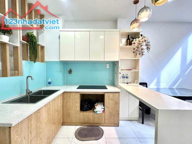 🏡5.7Tỷ NHÀ QUẬN 1,30M Ra HXH 5Tầng Mới Đẹp, ặng Nội Thất,TNT 14Tr,Sổ A4 - 3