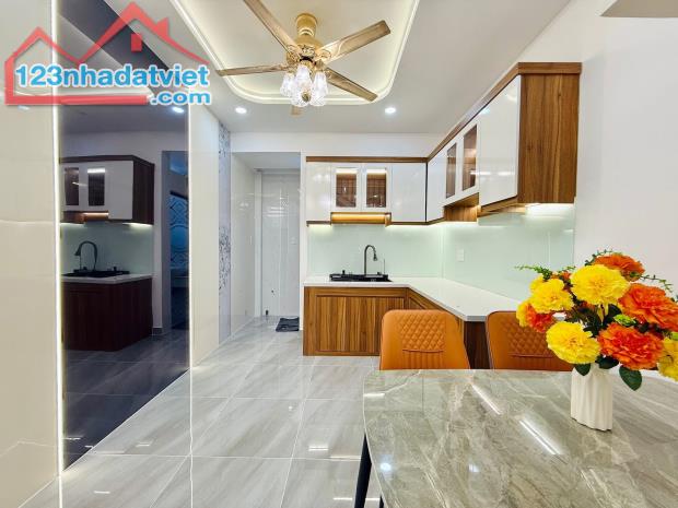 Hiếm có khó tìm hẻm xe hơi chỉ 4.45 tỷ TL Nhà mới, đẹp Phạm Văn Chiêu, Phường 14, Gò Vấp - 1
