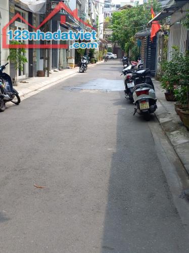 ♣ Đường Nhựa QH 5m Thi Sách Hải Châu gần Cổng Sâu Bay, 65m2, 2.5 tầng cứng sạch 5.2 tỷ - 2