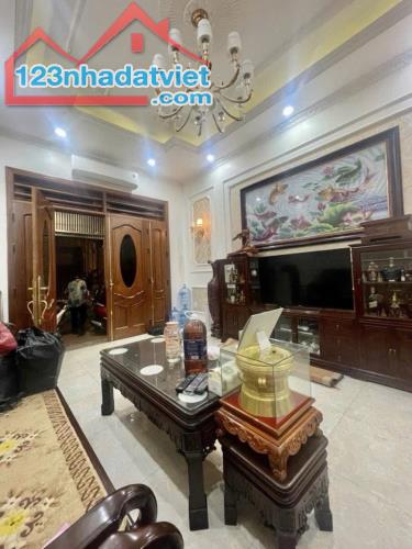 Bán nhà dân xây Thiên Hiền - Mỹ Đình oto qua nhà 60m * 5T MT 4m giá 13 tỷ hơn - 2