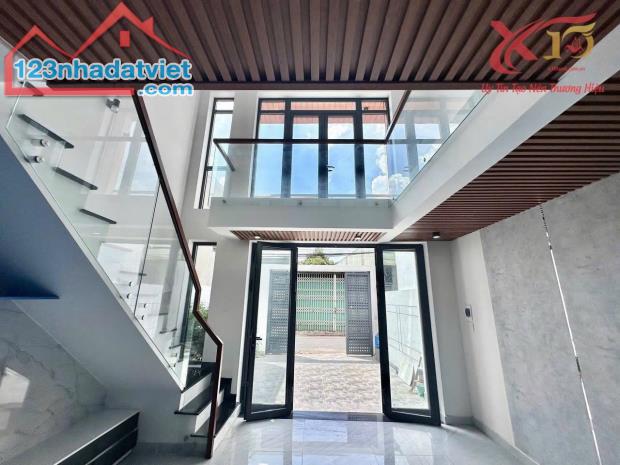Bán nhà lầu thổ cư 97m2 gần đường Đồng Khởi Cây Xăng 26 Trảng Dài có 3 tỷ 750tr - 1