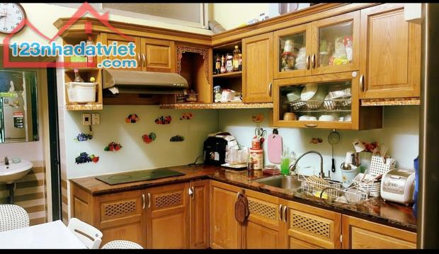 HƠN 6 TỶ NHÀ QUẬN 10 HẺM THÔNG - 15M XE TẢI TRÁNH - 40M2 XÂY 4 TẤM 4PN ĐẸP XỊN - 2