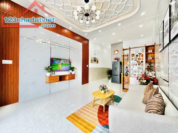 BÁN NHÀ MỚI XÂY HUỲNH VĂN NGHỆ P15 TÂN BÌNH - giá nhỉnh 3 tỷ TL - 4