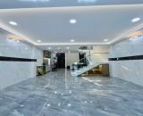 Nhà Cách Mạng Tháng Tám, Quận 10, Diện tích 45m2, Giá 5.6 tỷ bao rẻ.