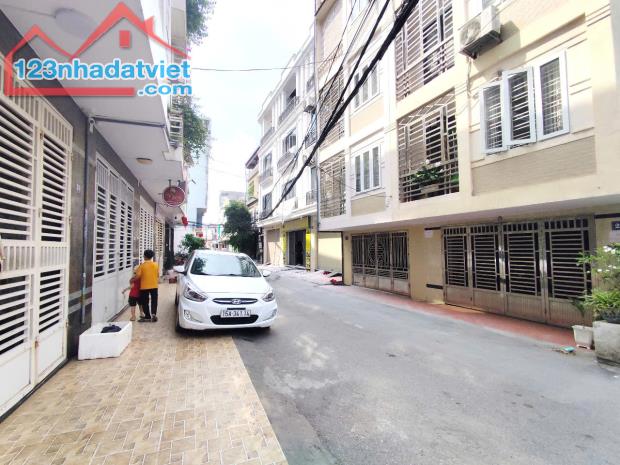 Bán nhà tuyến 2 Quán Nam, 62m 4 tầng, đường 7m, giá 6 tỉ