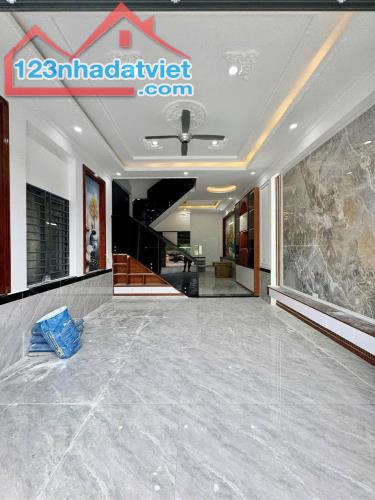 Bán nhà mới 100% tại P.Hoá An, SHR full thổ cư, đường ô tô 6m chạy vi vu - 1